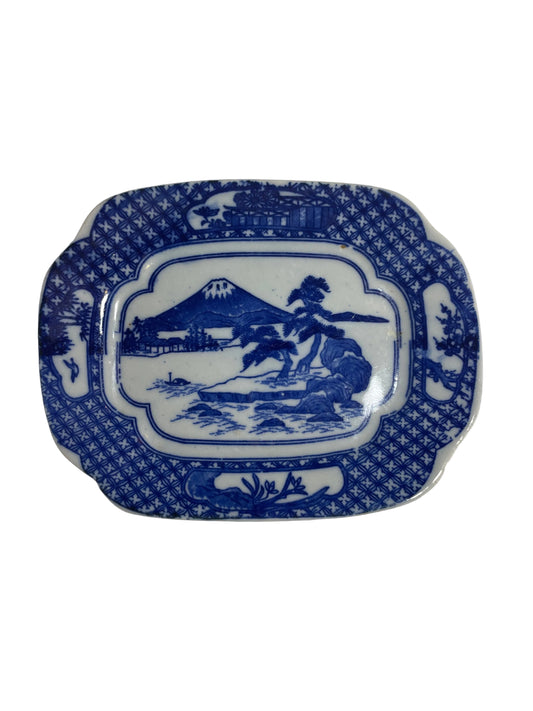 Antique Meiji Japanese Blue & White Inban Porcelain Lobed Plate – Mt. Fuji Landscape (c.1880–1900)